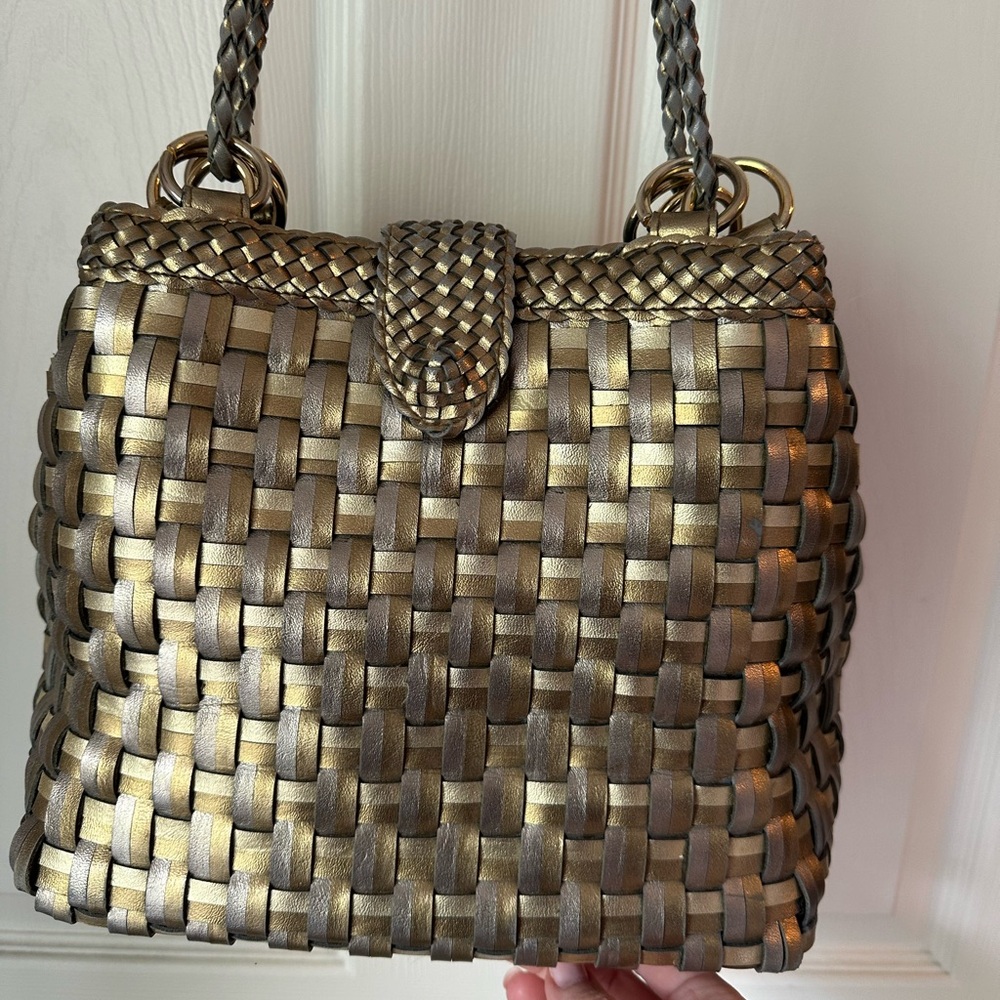 Warren Reed Metallic Bucket Bag - Picture 9 of 9
